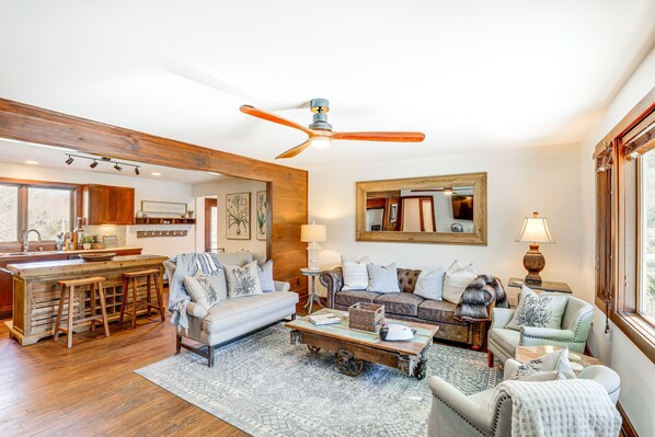 Blowing Rock Vacation Rental | 3BR | 2BA | 2 Steps to Enter | 1,300 Sq Ft