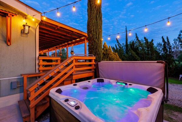 Bain à remous extérieur