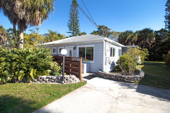 Stones Throw by Anna Maria Island Accommodations