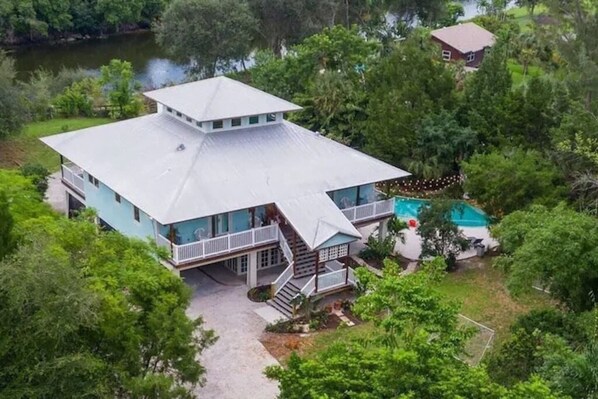 Dreamy Mansion on an acre plus surrounded by trees and nature.