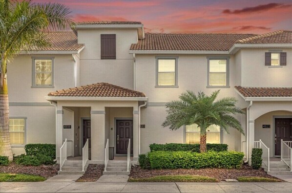 4820LoveStoreyLane(26)