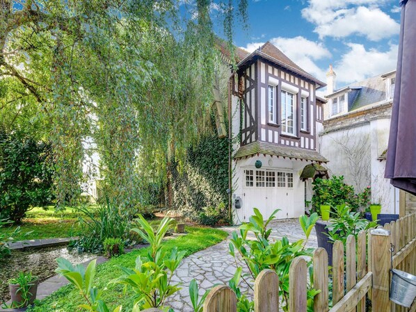 Extérieur maison de vacances [été]