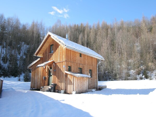 Extérieur maison de vacances [hiver]