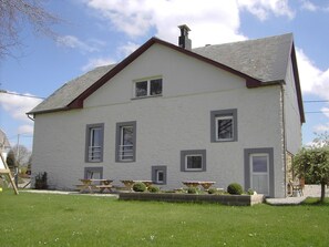 Extérieur maison de vacances [été]