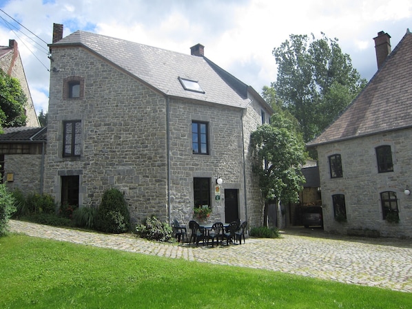 Holiday Home Exterior [summer]