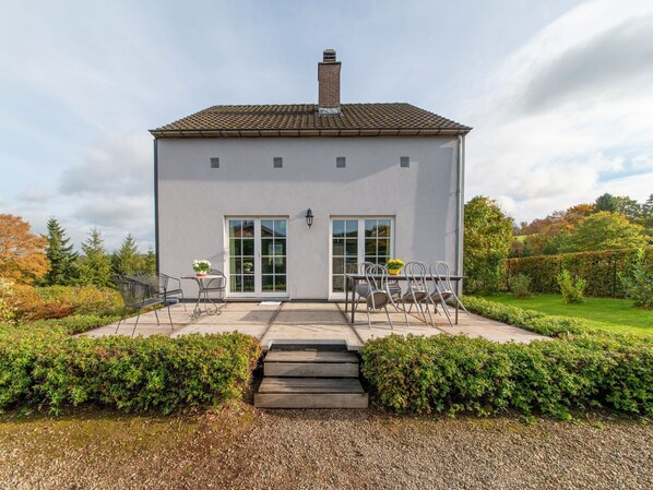 Außenseite Ferienhaus [Sommer]