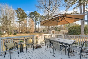 Deck | Gas Grill | Fire Pit | Fenced Yard