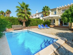 Piscine maison de vacances