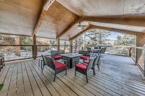 Covered Deck | Outdoor Dining Area