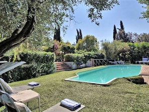 Schwimmbad des Ferienhauses