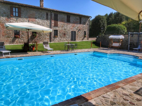 Holiday Home Swimming Pool