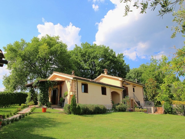 Holiday Home Exterior [summer]