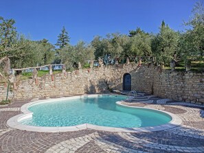 Holiday Home Swimming Pool