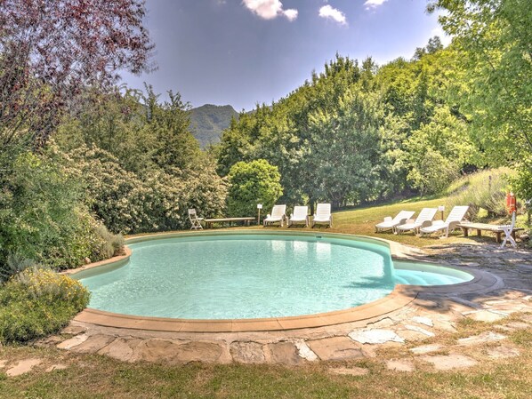 Holiday Home Swimming Pool