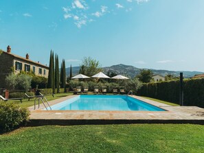 Schwimmbad des Ferienhauses