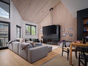 Living Room / Dining Area