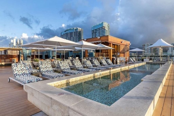 Hokulani Waikiki, a Hilton Grand Vacations Club_1.jpg