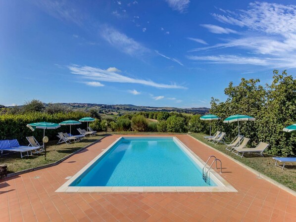 Holiday Home Swimming Pool