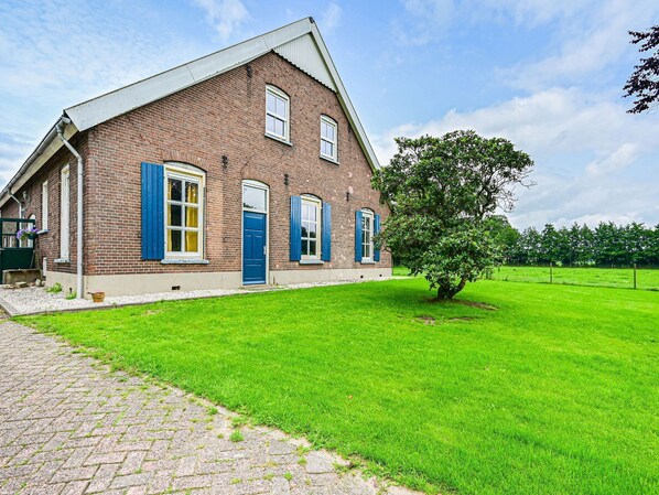 Holiday Home Exterior [summer]