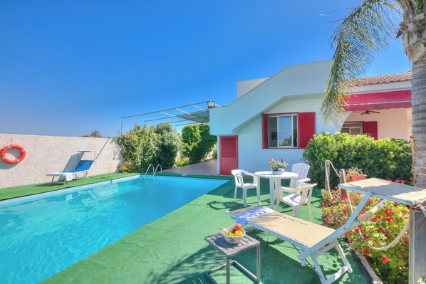 Private Pool