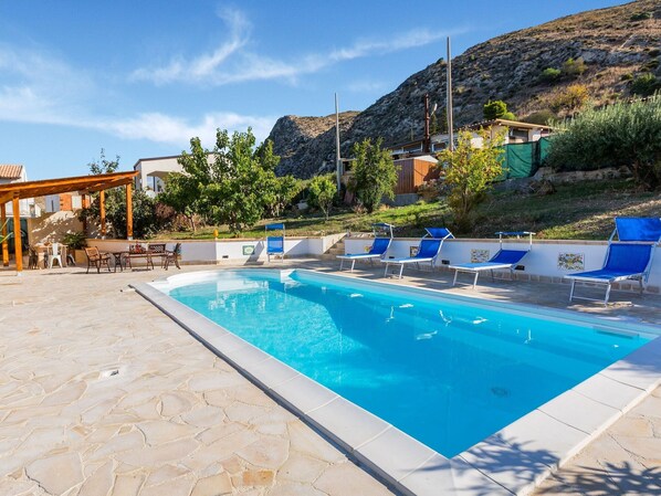 Holiday Home Swimming Pool