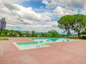 Holiday Home Swimming Pool