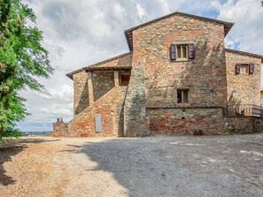 Außenseite Ferienhaus [Sommer]