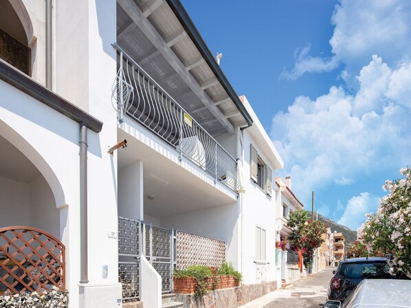 Außenseite Ferienhaus [Sommer]