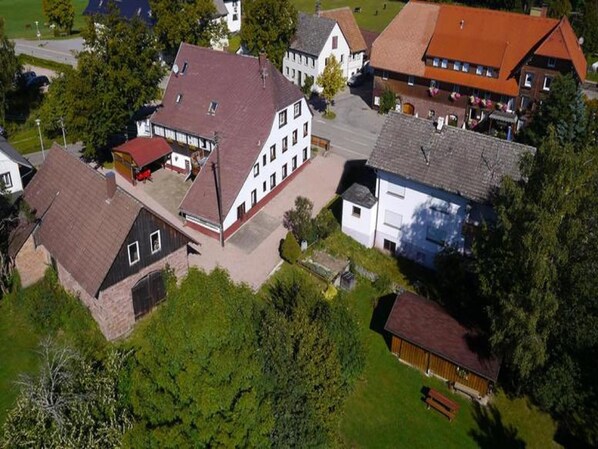 Außenseite Ferienhaus [Sommer]