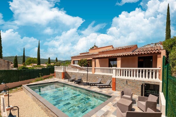 Holiday Home Swimming Pool