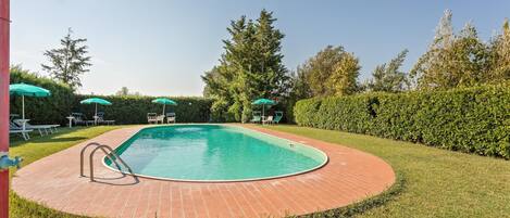 Holiday Home Swimming Pool