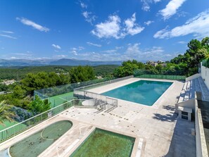 Holiday Home Swimming Pool