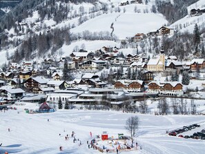 Region [winter] (>5 km)