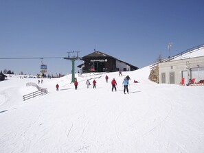 Region [winter] (>5 km)