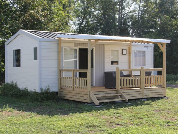 Holiday Home Exterior [summer]