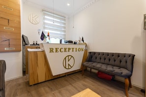 Entrance / Reception