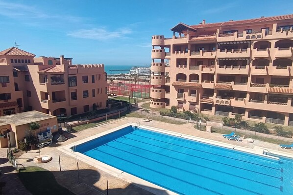 Holiday Home Swimming Pool