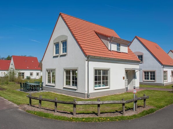 Holiday Home Exterior [summer]
