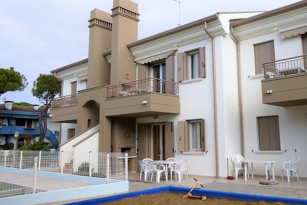 Extérieur maison de vacances [été]