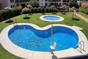 Piscine maison de vacances
