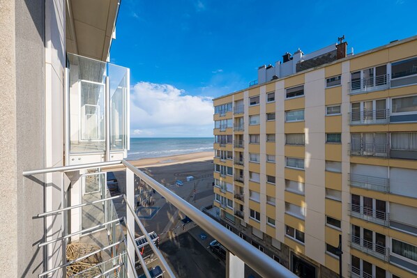 Außenseite Ferienhaus [Sommer]