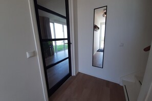 Entrance / Reception