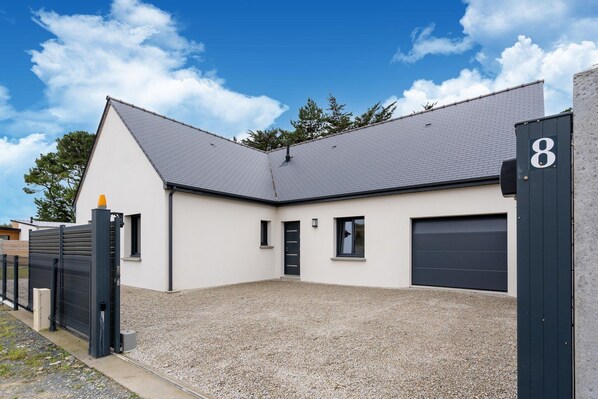 Holiday Home Exterior [summer]