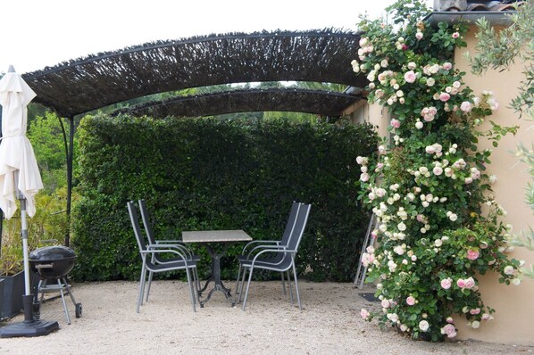 Terssasse appartement hotel loriol du comtat carpentras parc spirou