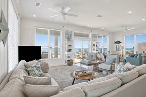 Large living area with Gulf views