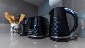 Our high-end appliances are at your disposal at all times #airbnb #stunning