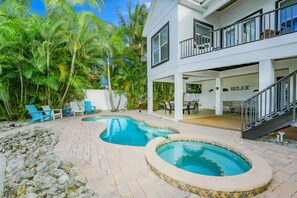 Private Pool and Spa