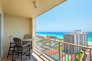 Ariel Dunes I 1095 balcony