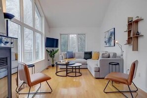 Living room (1)