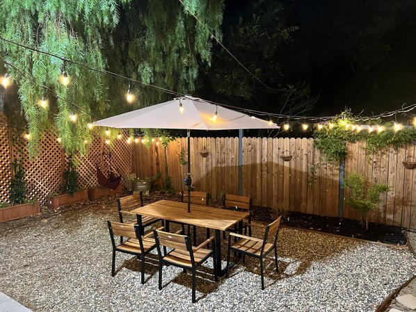 Outdoor dining